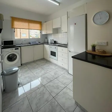 Apartament Joanne's Lovely 2 Bedroom Apt. Pafos