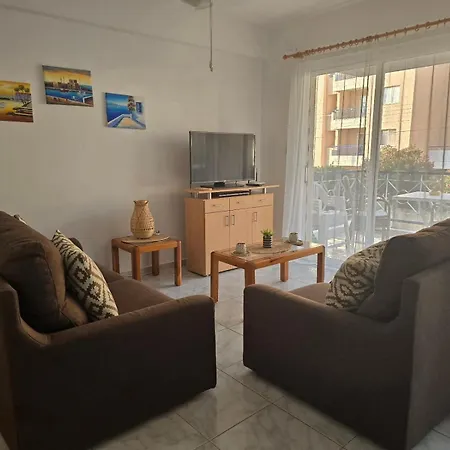 Apartament Joanne's Lovely 2 Bedroom Apt. Pafos